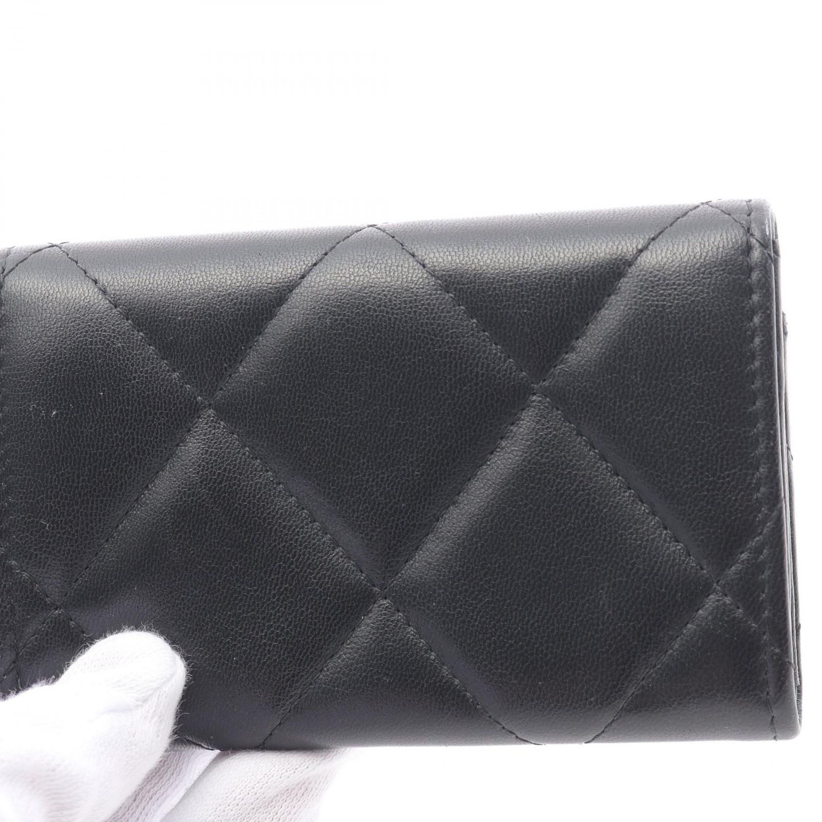 CHANEL シャネル