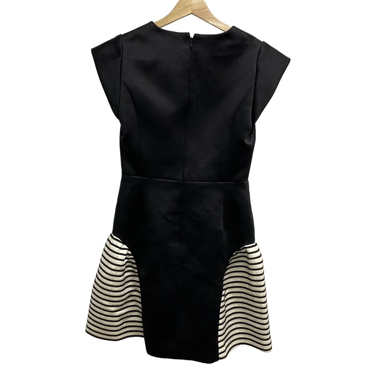 BORDERS at BALCONY ボーダーズアットバルコニー ワンピース サイズ36 S レディース - 黒×アイボリー Vネック 半袖 ミニ ボーダー