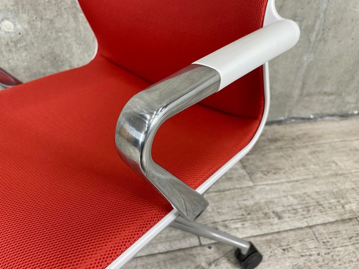 レッド キャスターベース