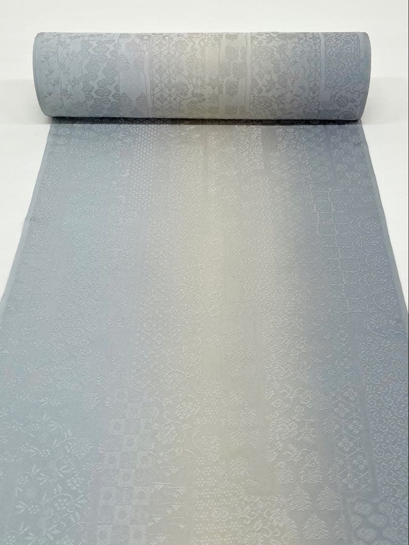 無地小紋 唐織 名物裂 紋意匠 縦ぼかし 八掛付き 正絹 反物 - メルカリ