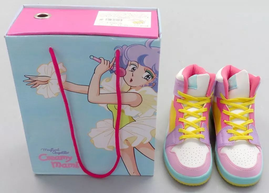 当時物 魔法の天使 クリィミーマミ クリーミーマミ スニーカー クリィミーマミ スニーカー 当時物 魔法の天使 クリィミーマミ