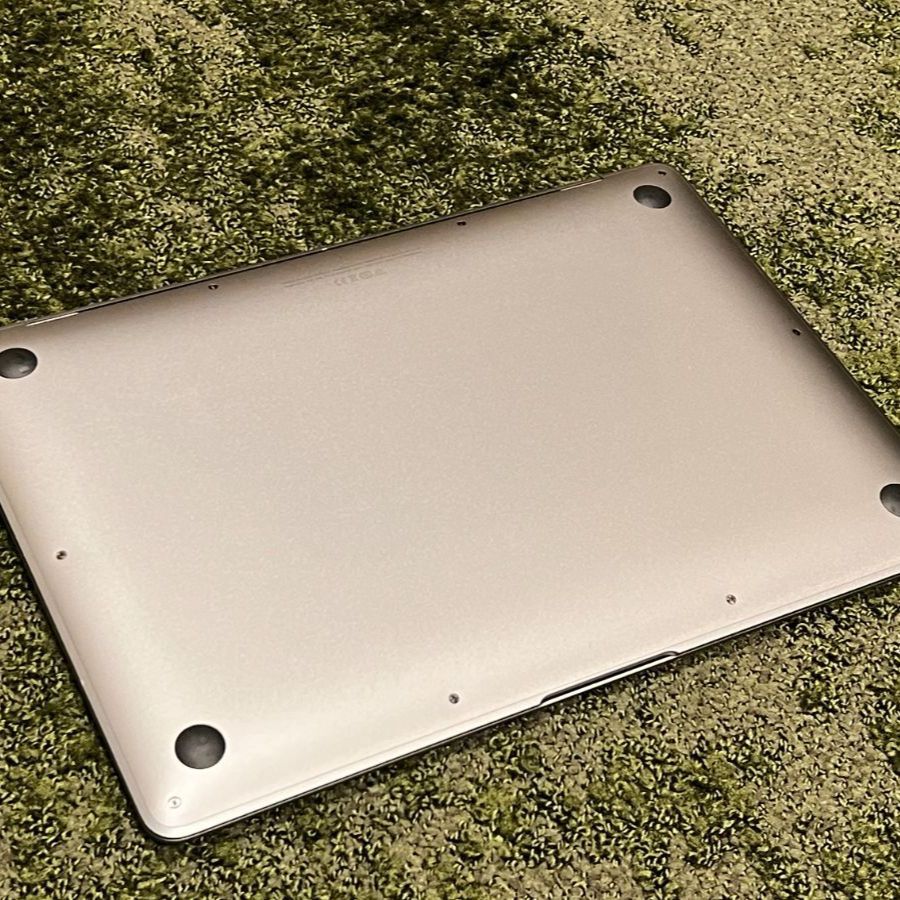 MacBook Air (M1, 2020) メモリ 16GB /日本語配列 13.3インチMacBook Air [整備済製品] 8コアCPUと8コアGPUを搭載