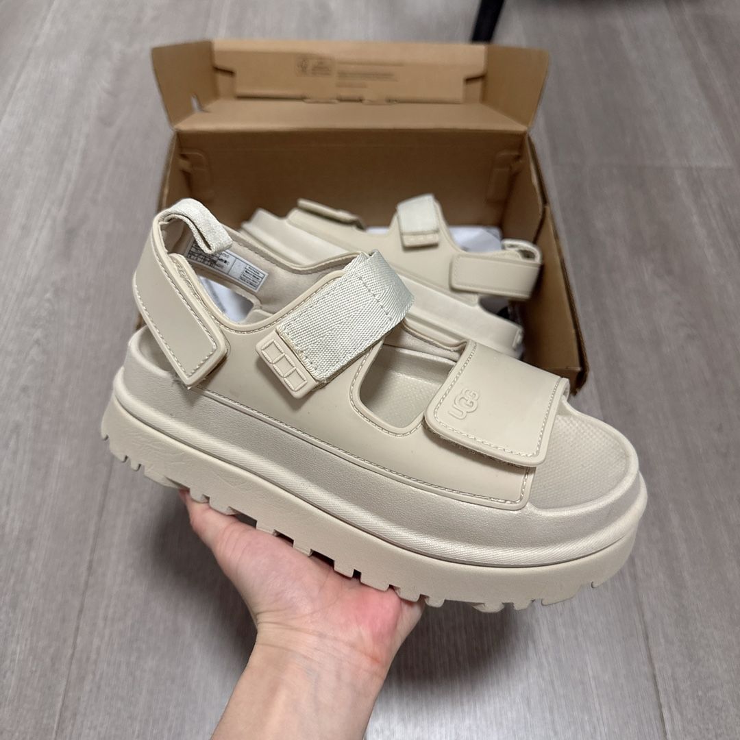 新品未使用 【UGG】W GOLDENGLOW ゴールデングロウ ベージュ 23cm~25cm 
