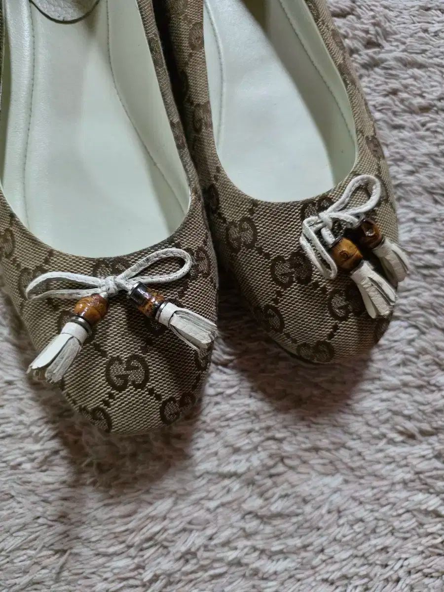 GUCCI グッチ GG ロゴ バレリーナ フラット シューズ KIN-KAAI_COM