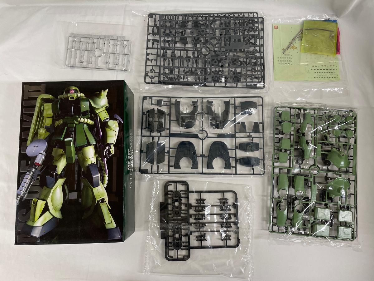 ♪【未開封】PG 1/60 MS-06F ザクII (機動戦士ガンダム)■＊同梱不可 Amazon | ガンプラ PG 1/60 MS-06F ザクII (機動戦士ガンダム