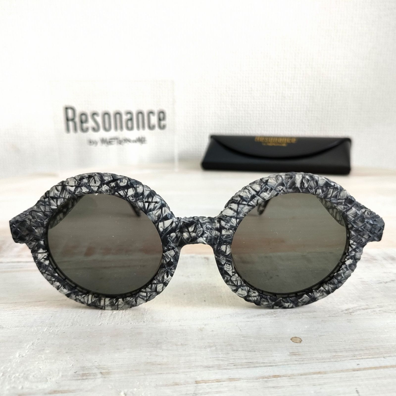 【Resonance by METRONOME】ARISTO [強化石加工] (Three-Demensional Black × Gray)