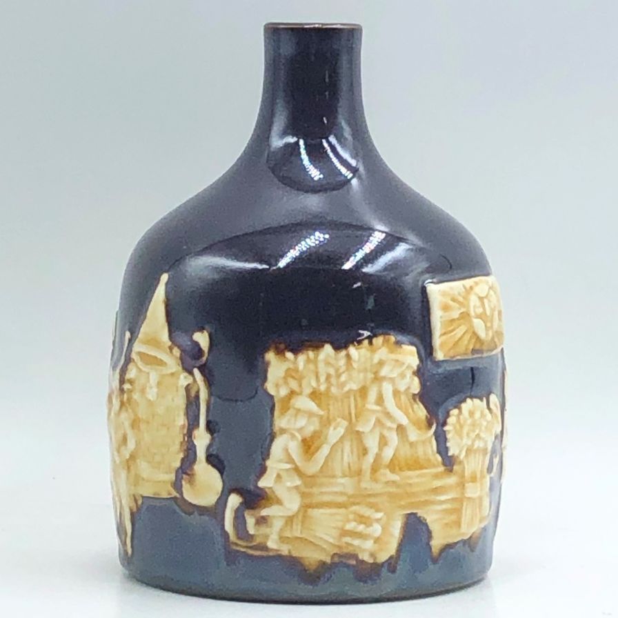 東京都限定◇サントリー ザ ウイスキー 有田焼 1246g - メルカリ