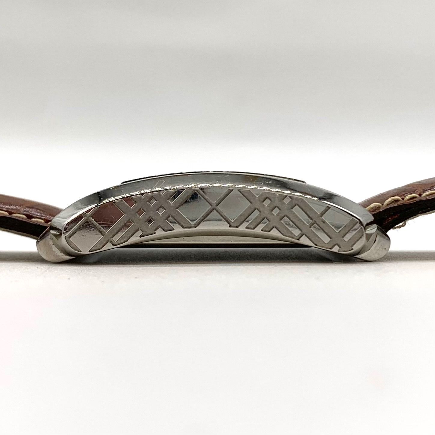 稼働品】BURBERRY 腕時計 スクエア 稼働品✨️BURBERRY 腕時計