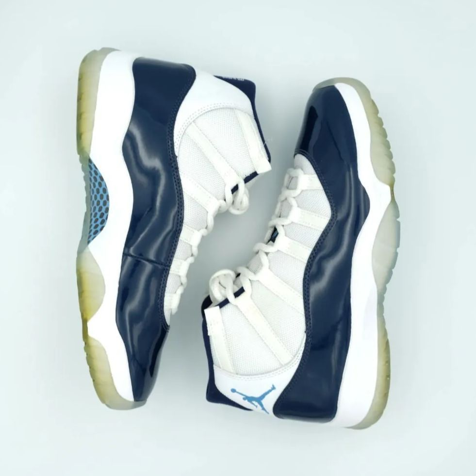 エアジョーダン 11 ホワイト/ネイビー 楽天市場】NIKE AIR JORDAN 11 RETRO 