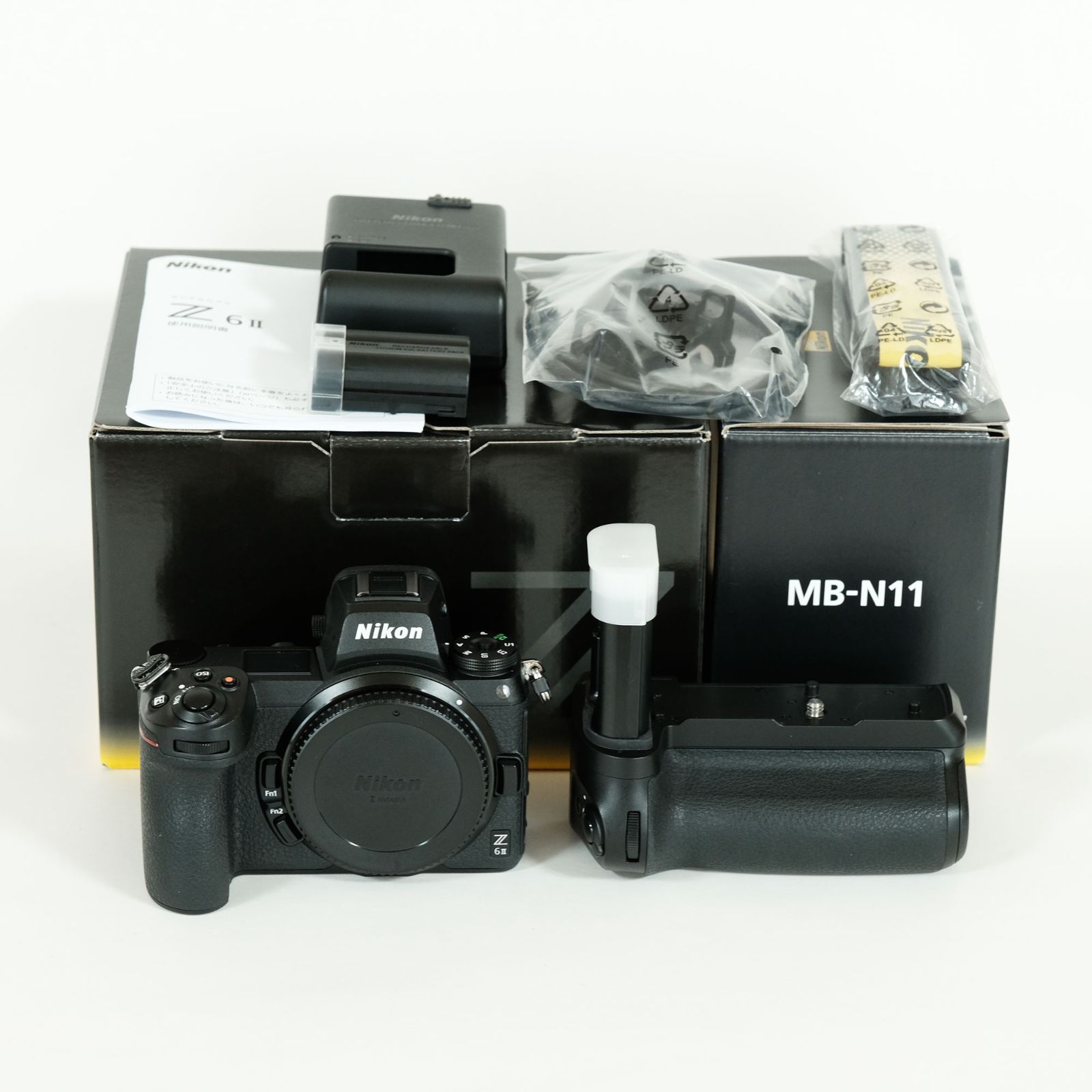 美品｜シャッター数7,616回｜バッテリーグリップ付] Nikon Z 6II 