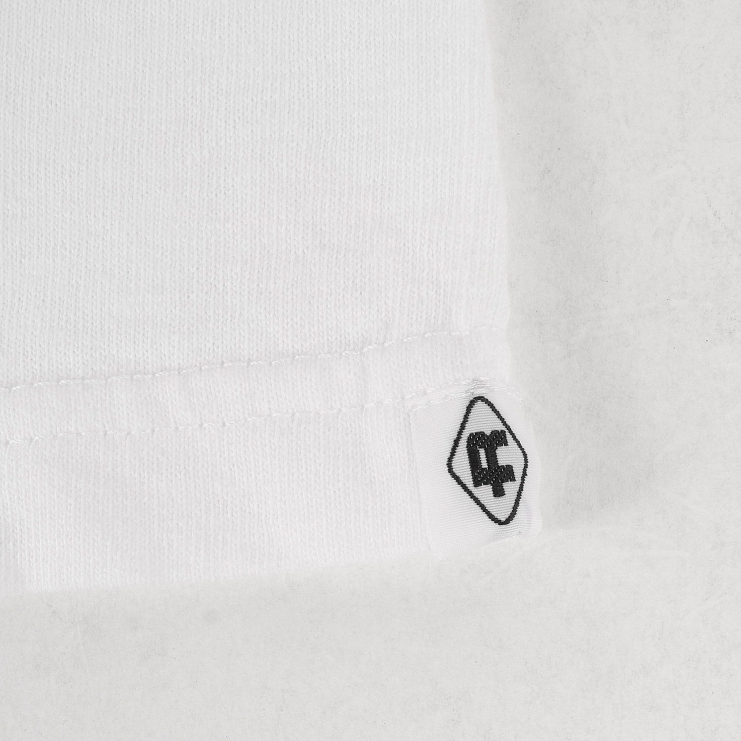 美品 RESONATE GOODENOUGH リゾネイト グッドイナフ Tシャツ サイズ:M 00s グラフィック プリント クルーネック 半袖  Tシャツ anvilボディ / USA製 ホワイト 白 トップス カットソー