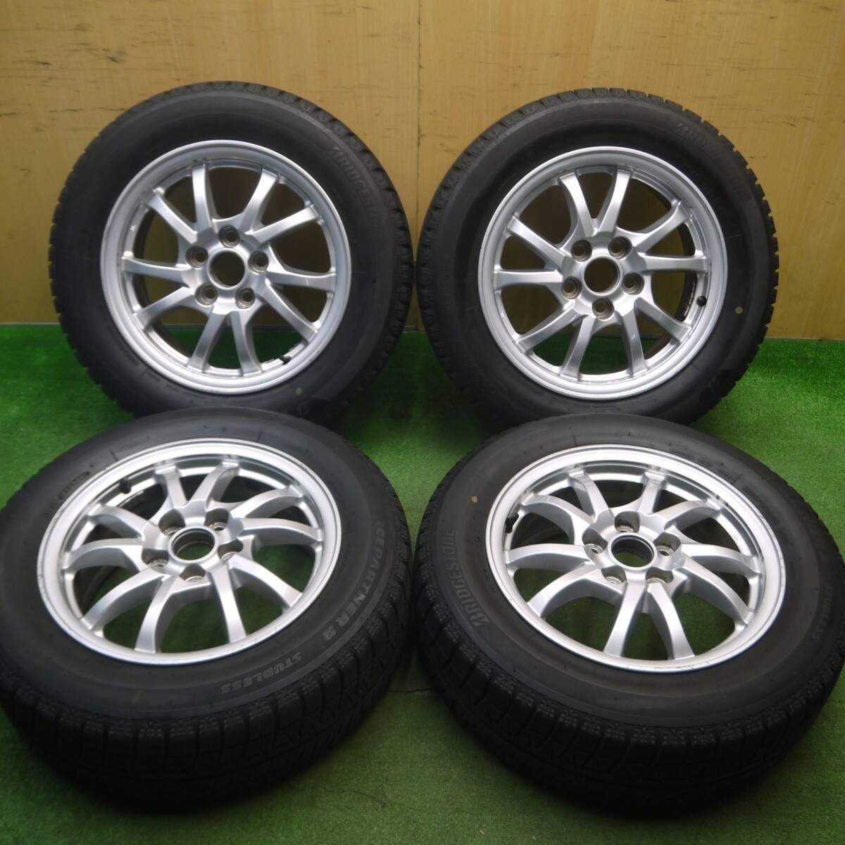 4本価格☆トヨタ プリウスα 純正 205/60R16 スタッドレス 4本価格☆トヨタ プリウスα 純正 205/60R16 スタッドレス