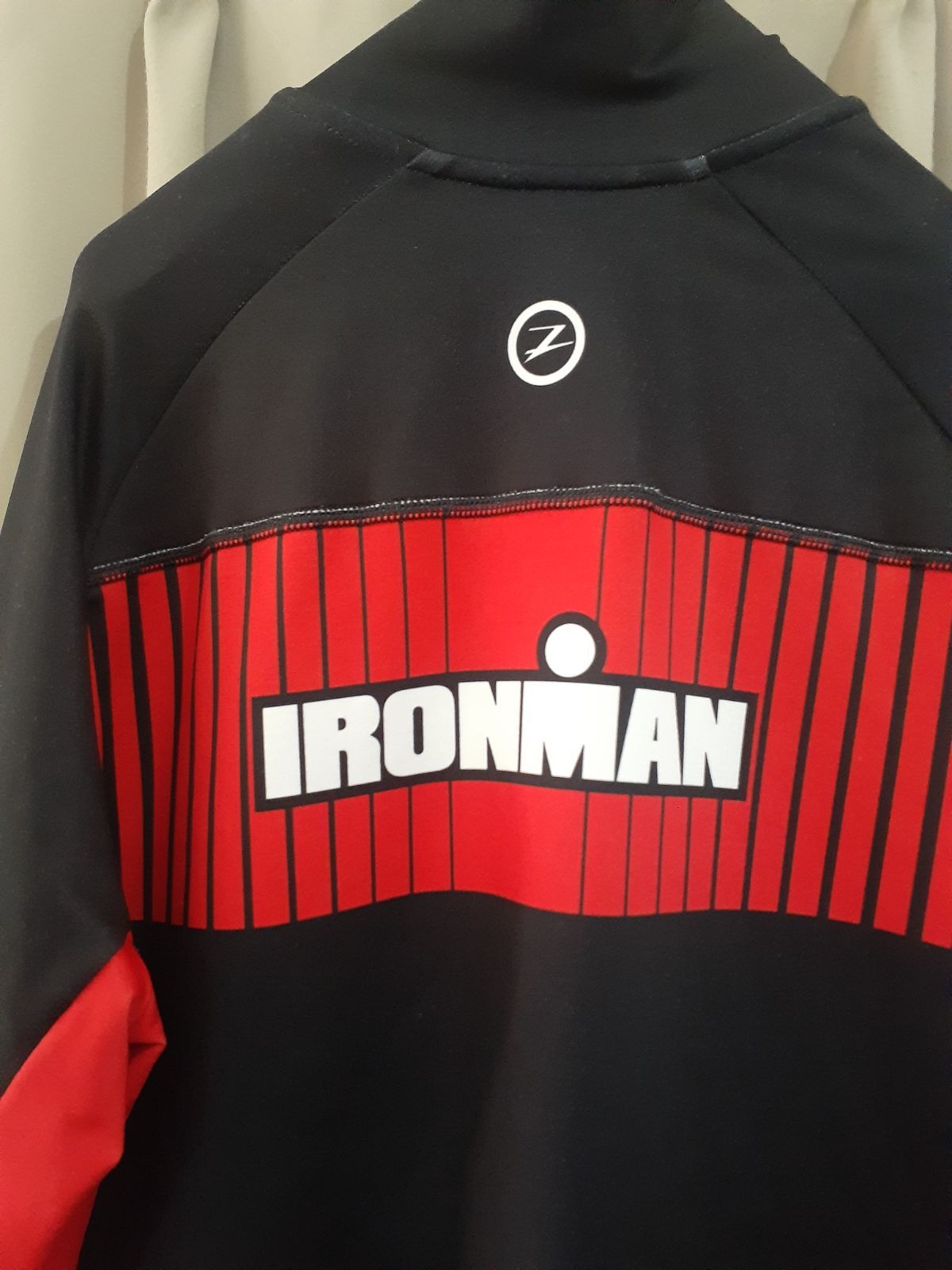 新品★ Zoot アイアンマン ランニング ハーフジップ ジャケット ZOOT ズート アイアンマン IRONMAN トライアスロン ウェア M