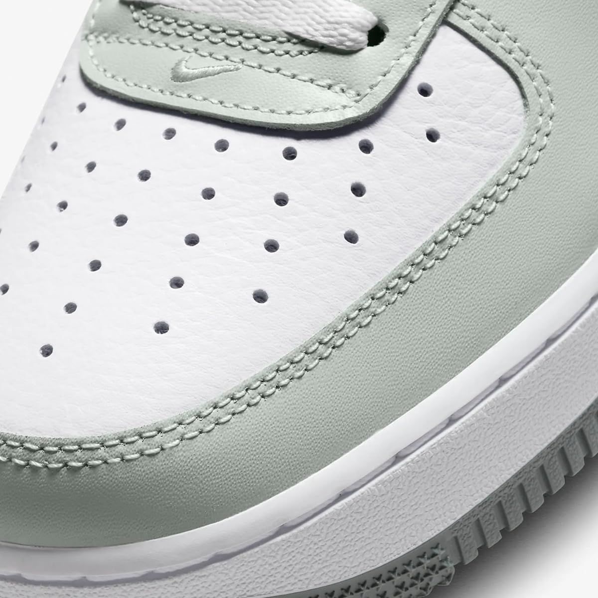 ナイキ] エア フォース 1 '07 LV8 AIR FORCE 1 '07 LV8 ヘンプ