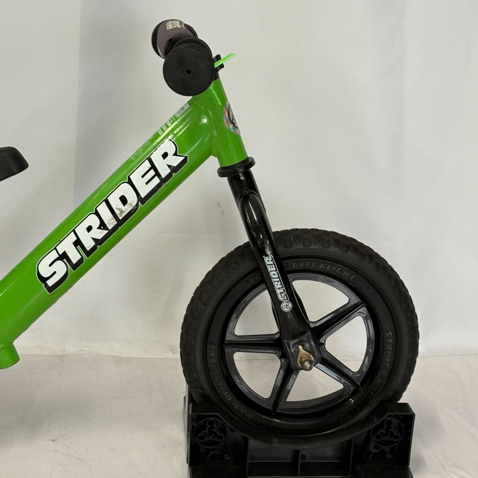 STRIDER ストライダー スポーツモデル 12インチ ⁄ グリーン ⁄ 緑