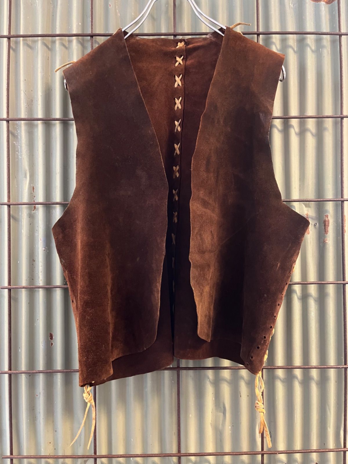 Vintage Suede Vest スエード　スウェード　ベスト　古着　Vintage ビンテージ　ヴィンテージ