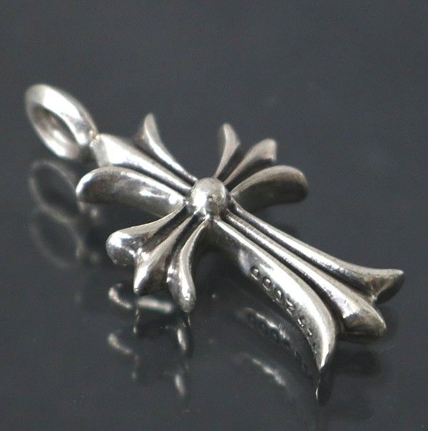 CHROME HEARTS 銀座店 クロムハーツ タイニーファットクロス パヴェ