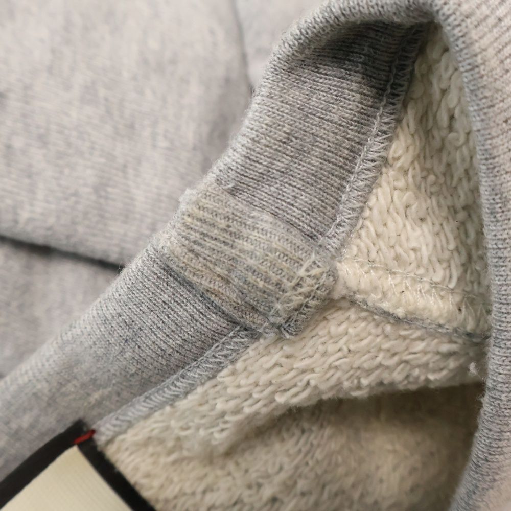 GUCCI (グッチ) ロゴ エンブロイダリー クルーネック スウェット