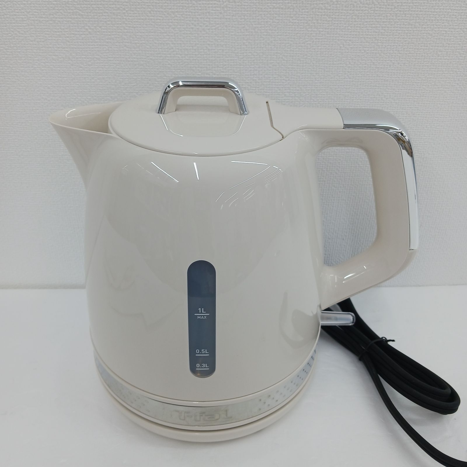 ティファール 電気ケトル 1.0L レトロなフォルム 「マチネ アイボリー」 KO323AJP