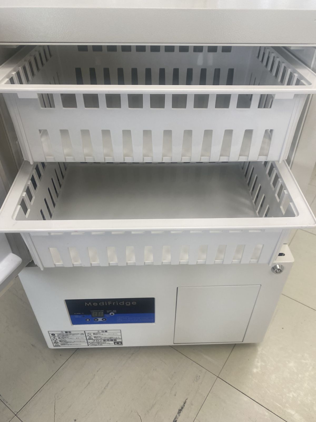 現地引取りのみ】小型薬用保冷庫 - メルカリ 現地引取りのみ】小型薬用保冷庫 - メルカリ