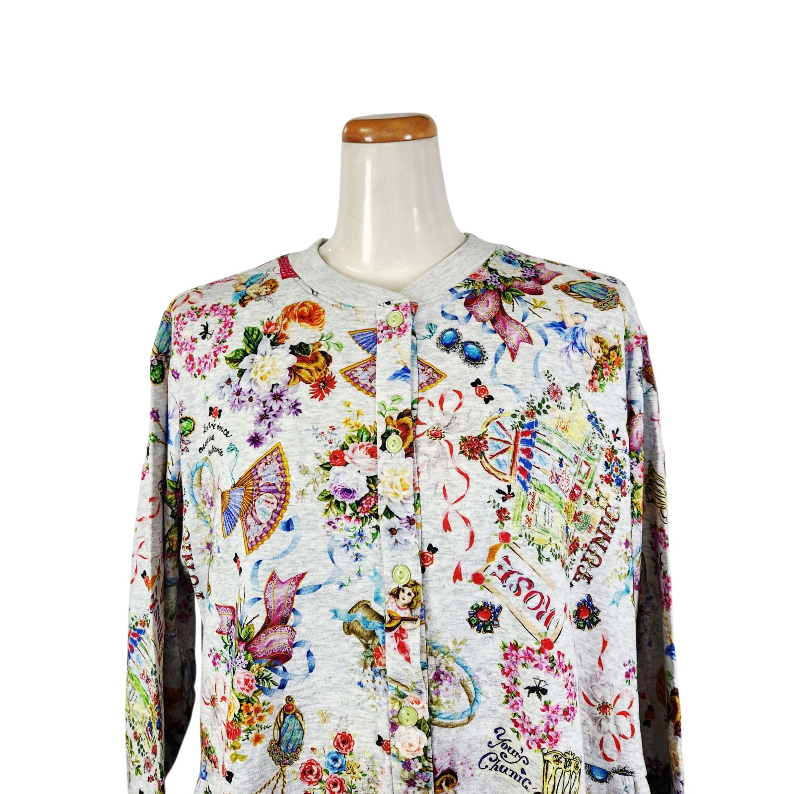 再入荷！ 鴨居羊子ワンピース 新品未使用‼️TUNIC 秋物長袖 丸首半開ワンピース 40接結リースエンジェル 26411 グレー色