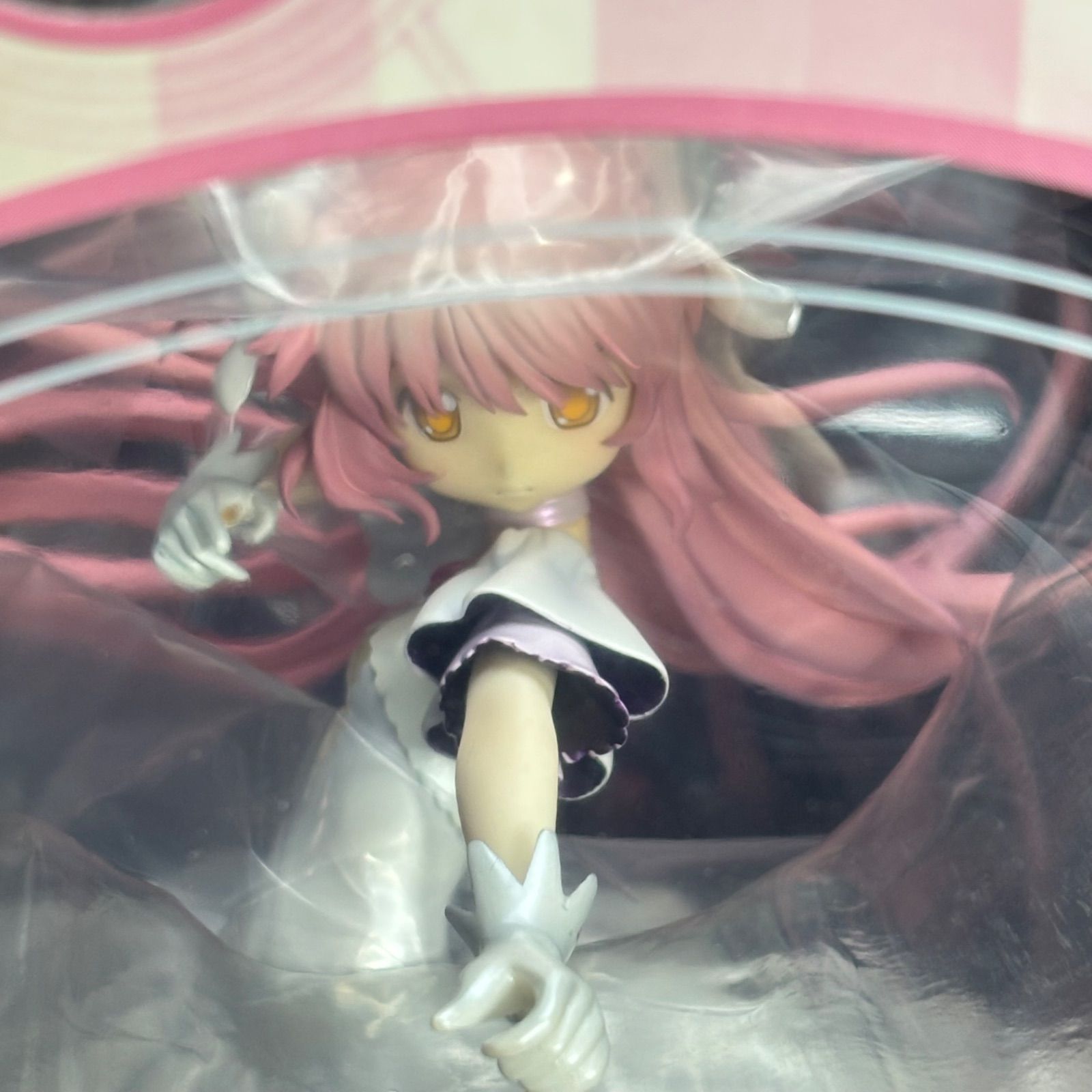 【未開封】アルティメットまどか　 1/8スケールフィギュア　初版 Amazon.co.jp: 魔法少女まどか☆マギカ アルティメットまどか (1
