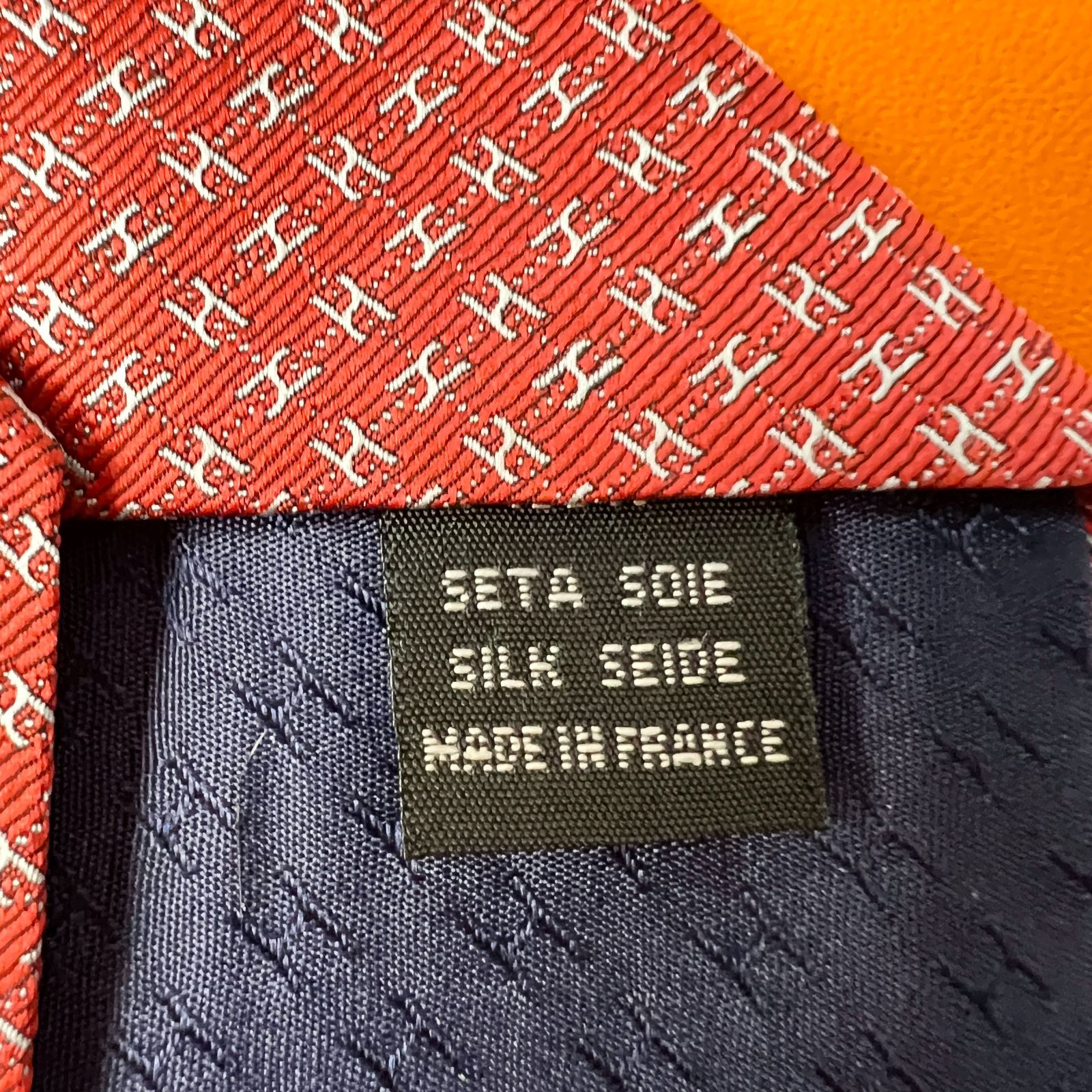 美品 エルメス HERMES ネクタイ シルク100% フランス製 レッド系 【H