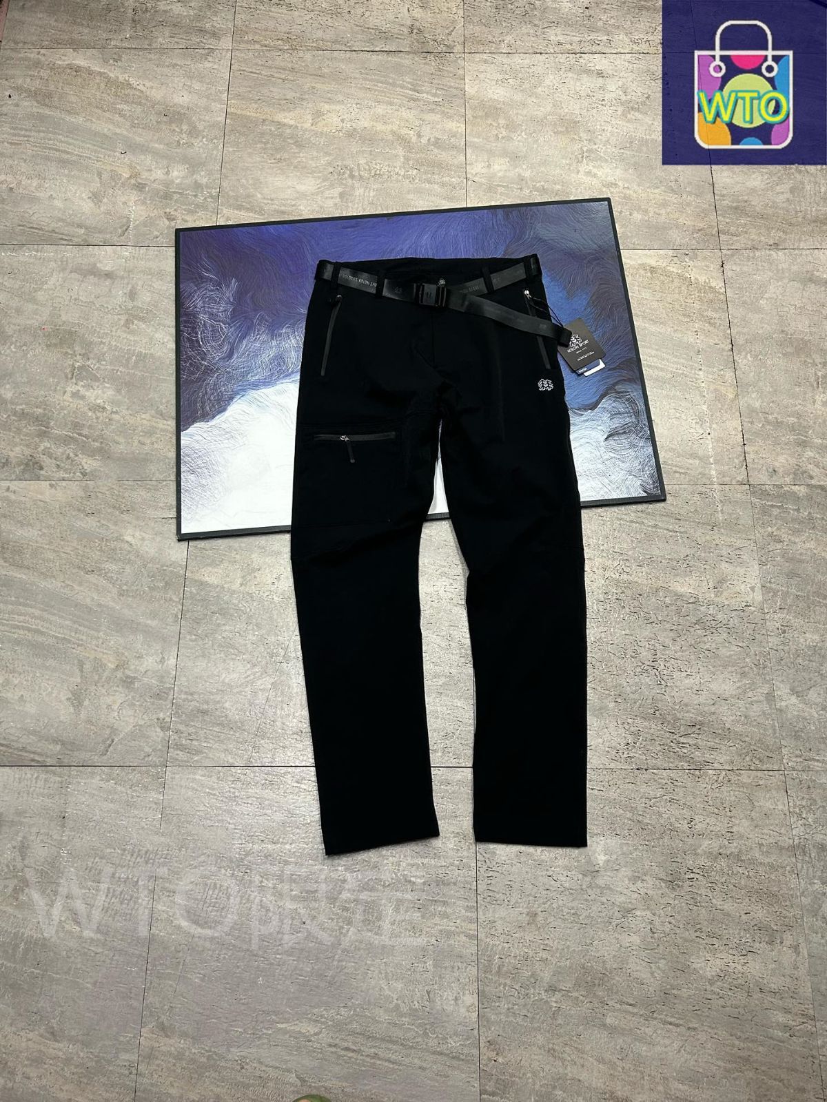 メンズ用のソフトシェルパンツ