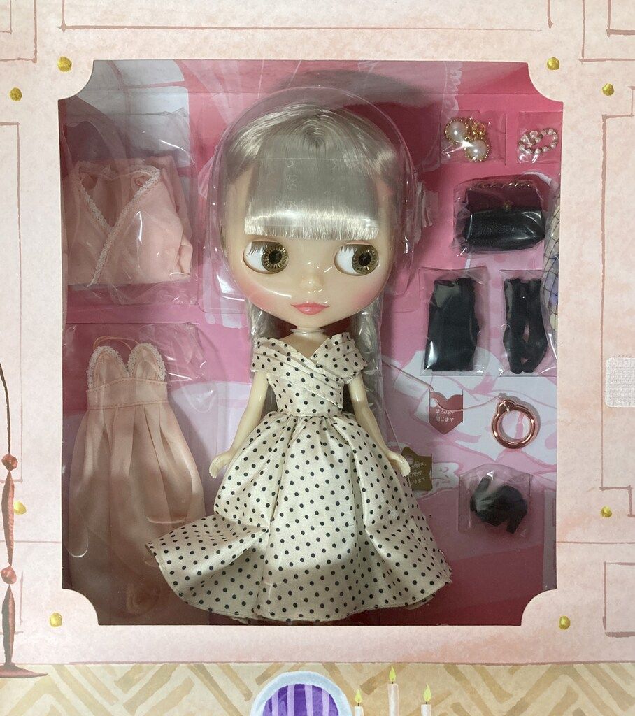 タカラトミー ネオブライス 18周年アニバーサリーブライス リーディングレディルーシー