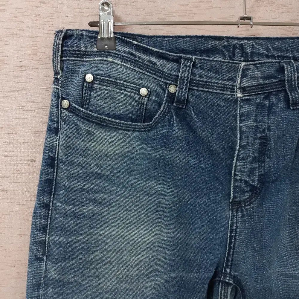 ニールバレット☆ビンテージジーンズに仕上がるまで10年履きました。 Levi's】王道ジーンズ「LVC1947」を60日毎日穿いてみたら