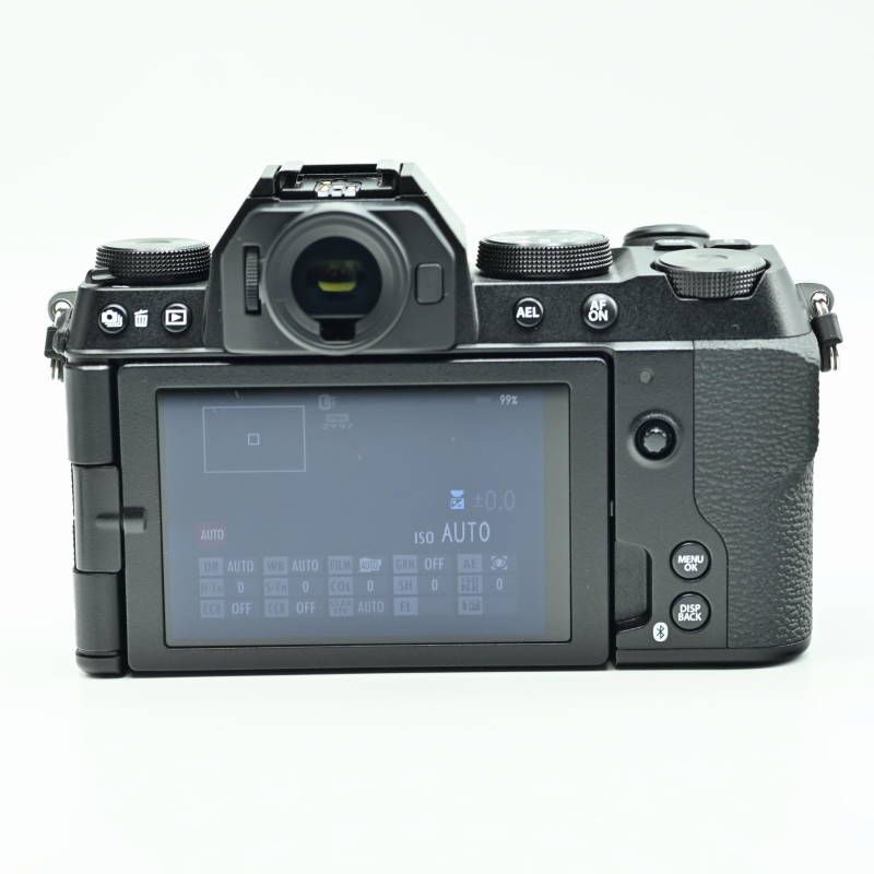 XC15-45mmF3.5-5.6 OIS