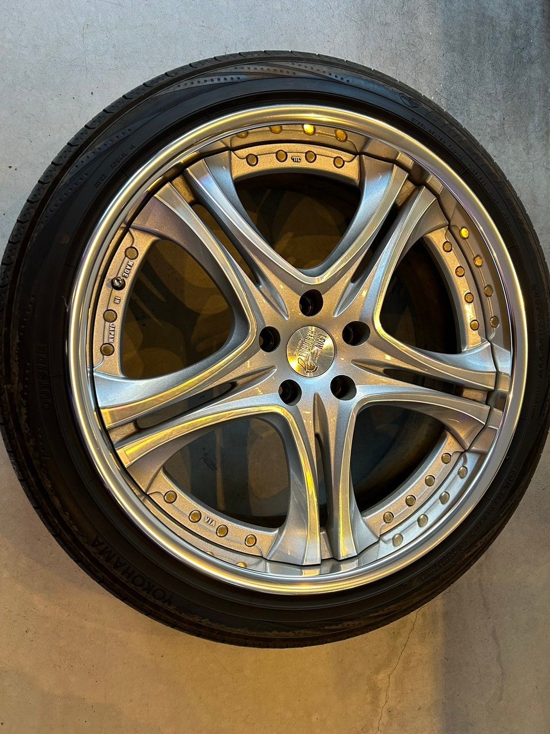 19インチ ホイールセット レオンハルト フリーデン 3ピースアルミホイール レオンハルト フリーデン LEONHARDIRITT