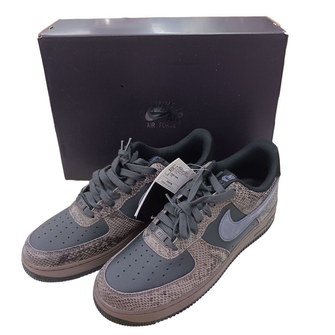 都内で NIKE 未使用品 ナイキ Snakeskin Low 1 Force Air HF2898-001 靴