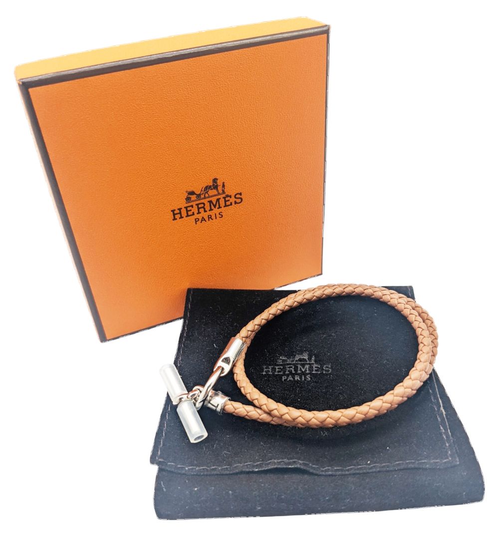 極美品✨HERMES グレナン ブレスレット グレー×ゴールド金具 レザー T1 極美品✨HERMES グレナン ブレスレット グレー×ゴールド金具