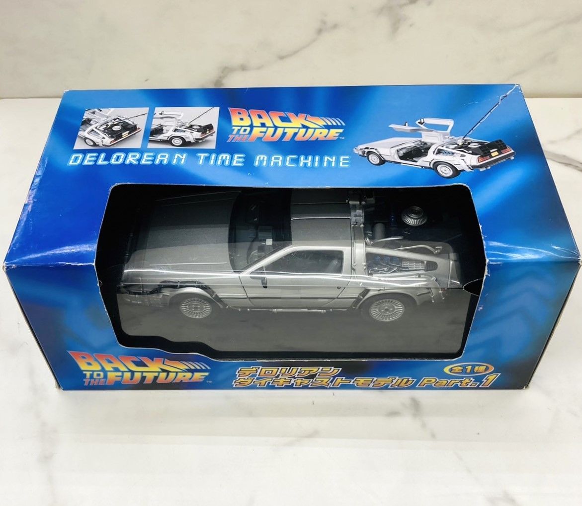 未開封品】BACK TO THE FUTURE デロリアン ダイキャストモデル
