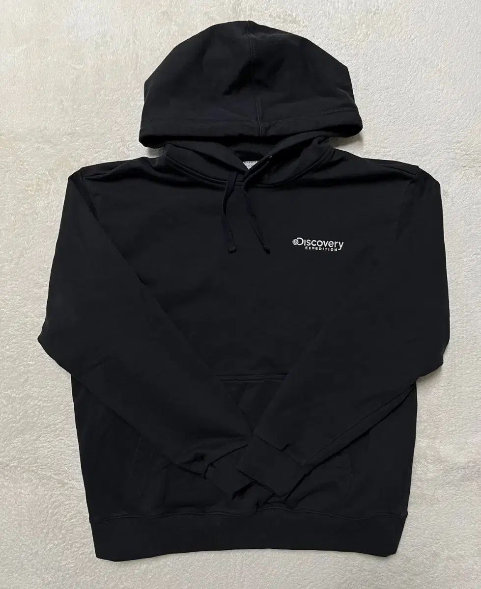 【雷市場（ポンジャン）商品韓国直送】 DISCOVERY フード付きTシャツ