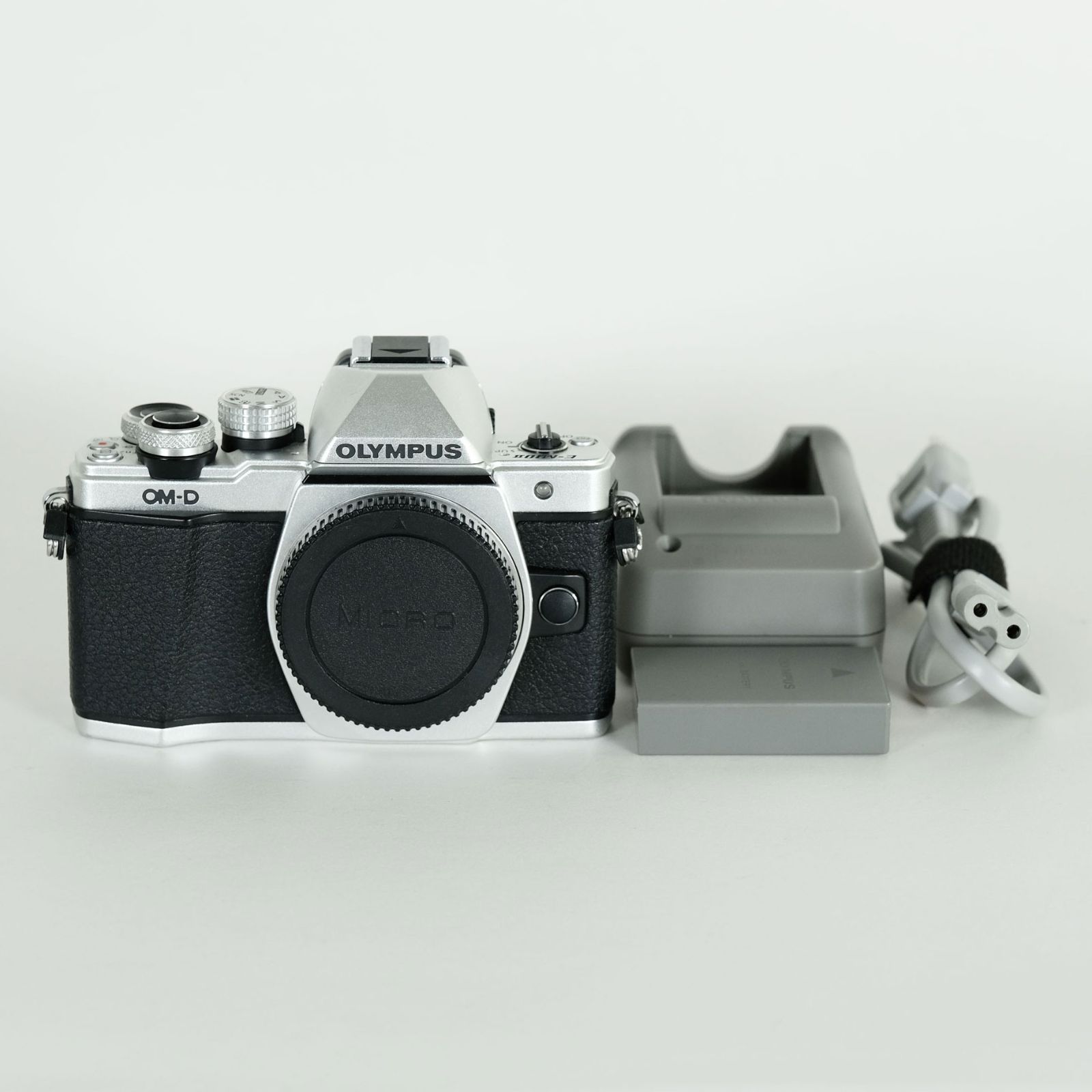 OLYMPUS OM-D E-M10 ボディジャンク OLYMPUS OM-D EM10 MarkⅡ ボディ シルバー ジャンク