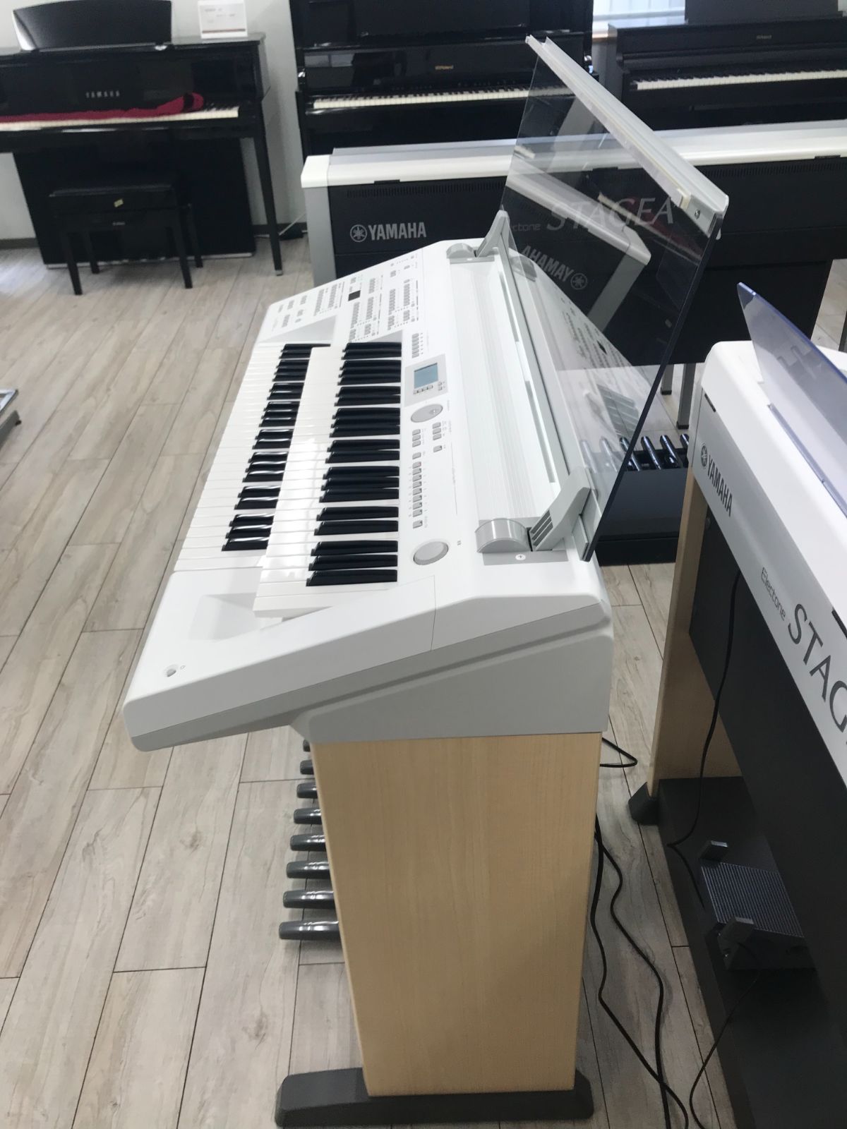 ★69408【エレクトーン】YAMAHA　ELB02　16年製 ☆69408【エレクトーン】YAMAHA ELB02 16年製 | リユース専門店