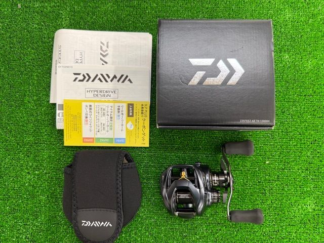 高知店 ダイワ 23 スティーズ AⅡ TW1000XH 箱