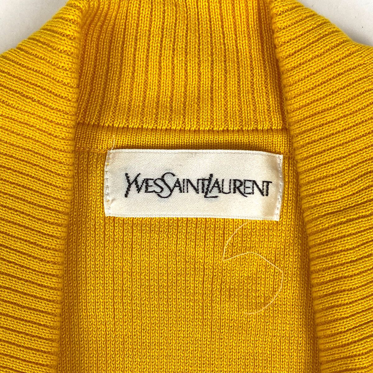 イヴ サンローラン