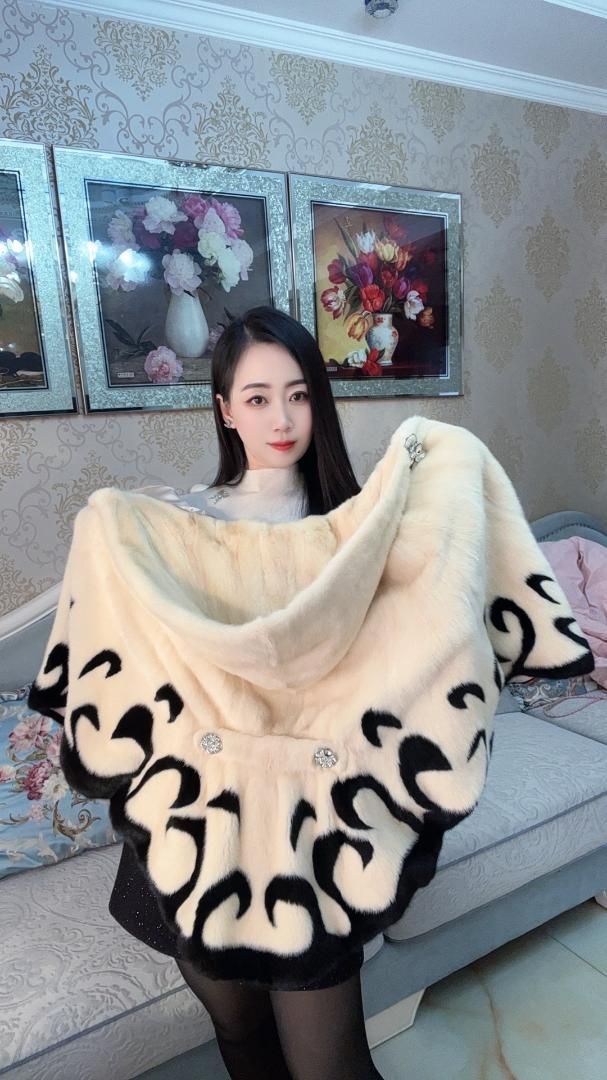 優しい雰囲気の大判ミンクファーケープポンチョ毛皮ファー