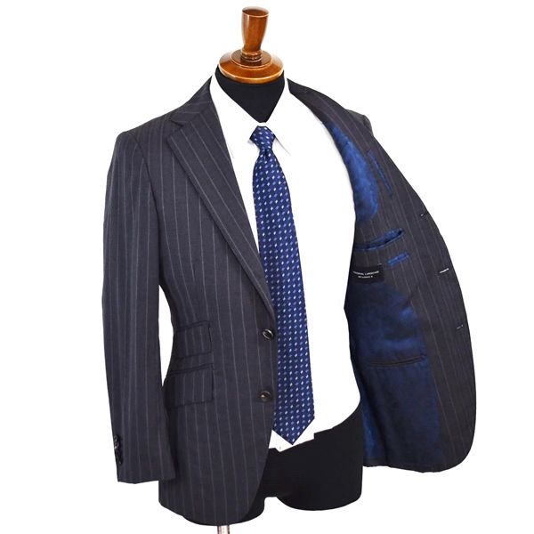 ユニバーサルランゲージ ロロピアーナ ビジネススーツ