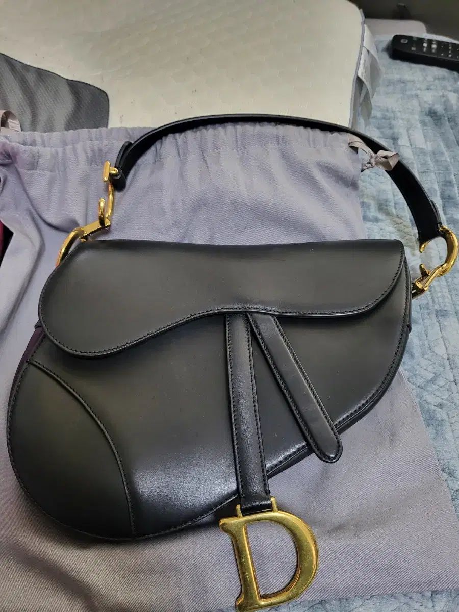 Dior ディオール ミディアム サドルバッグ ショルダーバッグ 販売