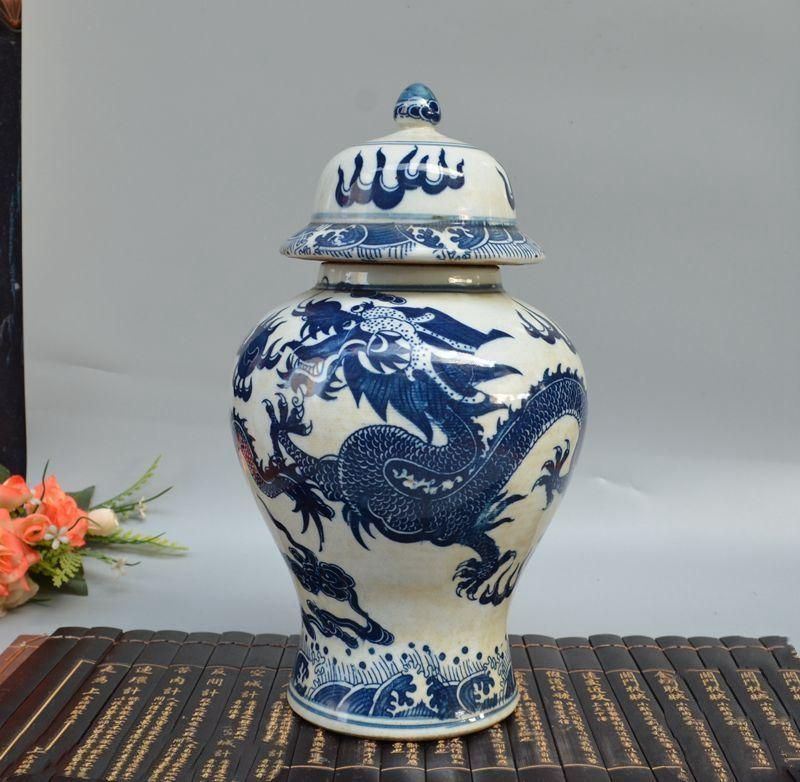 青花  竜戯珠 将軍缶  景徳鎮 陶磁器 装飾品 現代工芸品 美術品 置物 青花 竜戯珠 将軍缶 景徳鎮 陶磁器 装飾品 現代工芸品 美術品