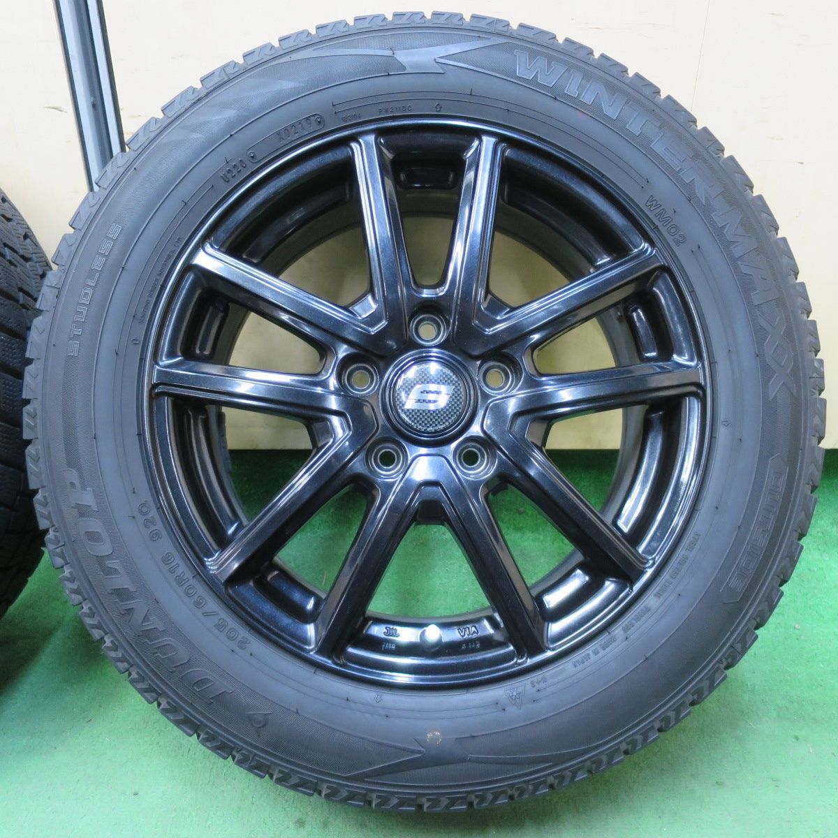 205|60R16 ダンロップ