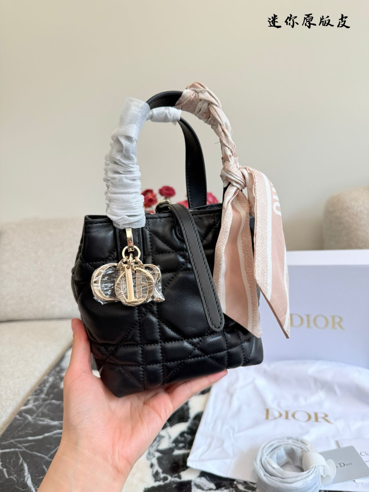 【コンパクトで上品♪】DIOR★Dior Toujours トートバッグ ミニ お洒落☆】Dior Toujours バーティカル トートバッグ スモール