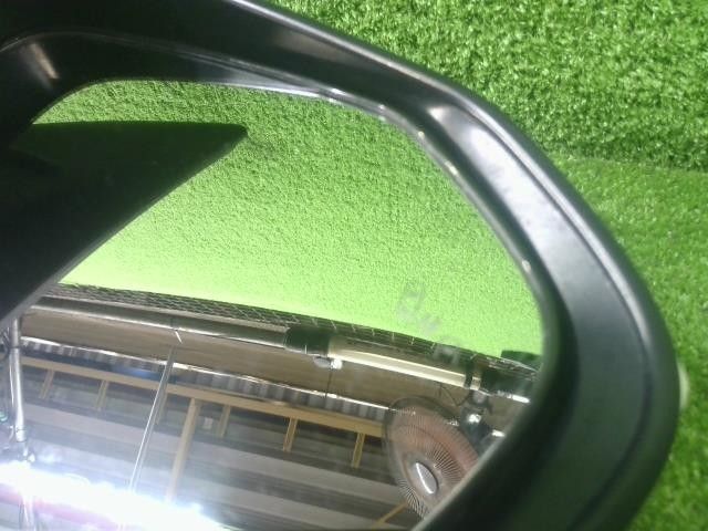 【人気正規店】 ヤリス 6AA-MXPH10 右 ドア サイド ミラー ハイブリッドZ M15A-FXE 070 白 ホワイト 87910-K0330