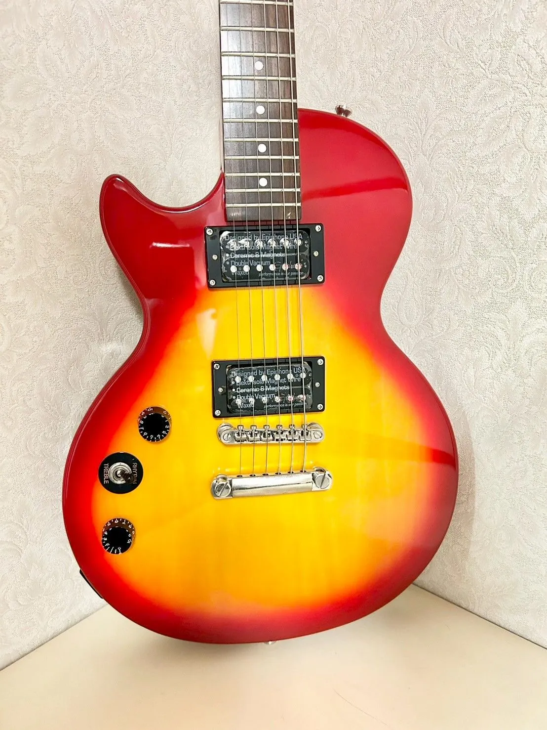 希少美品エピフォンレスポールカスタム　スタンダードレフティー GIBSON(ギブソン)レスポールスタンダード1999をご紹介！【西新井
