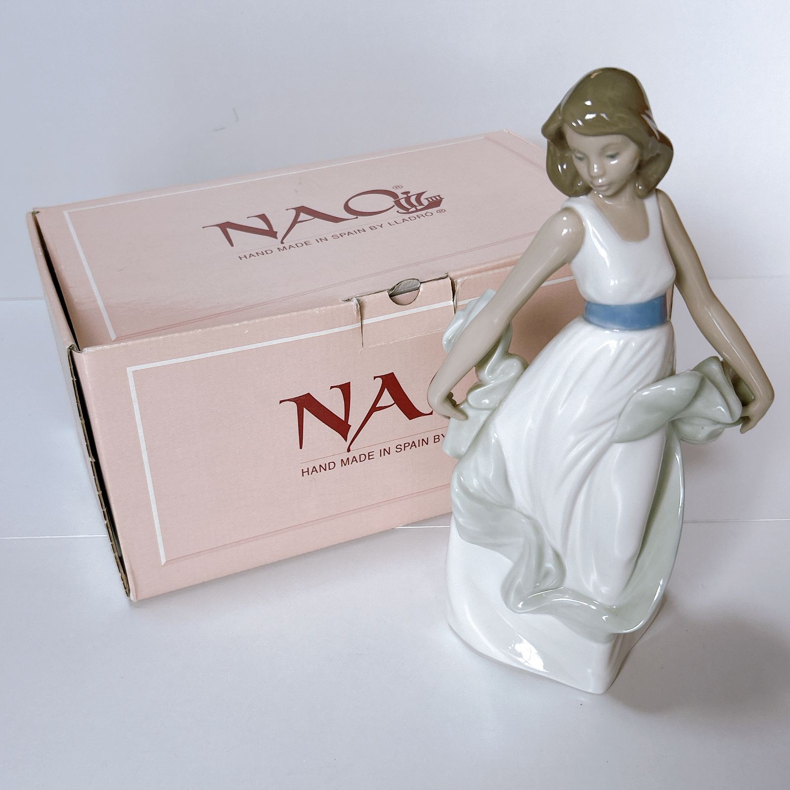 箱あり 空中散歩 ナオ NAO リヤドロ ヴィンテージ 陶器 インテリア 管理番号KKVTRRA22