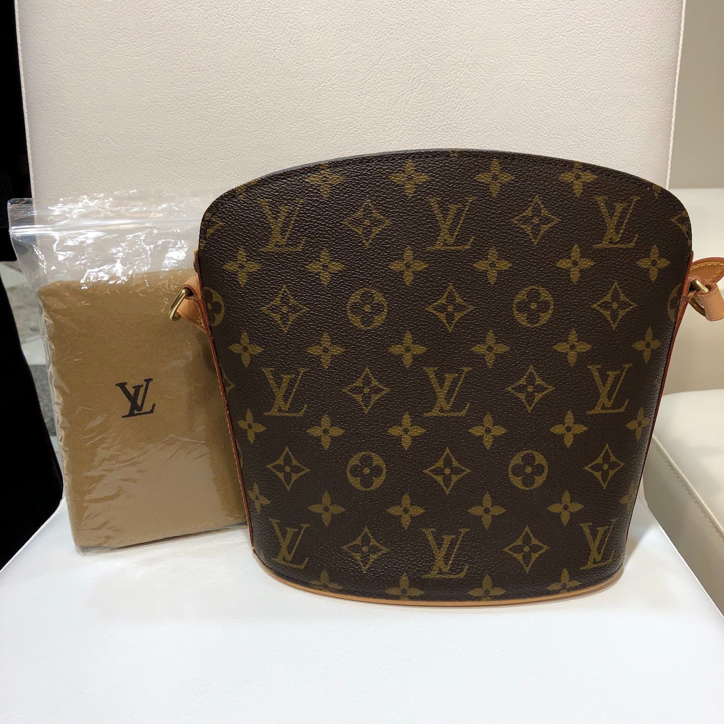 LOUISVUITTON 正規品 ルイヴィトン モノグラム ドルーオ ショルダー LOUIS VUITTON ルイ ヴィトン モノグラム ドルーオ 斜め掛け